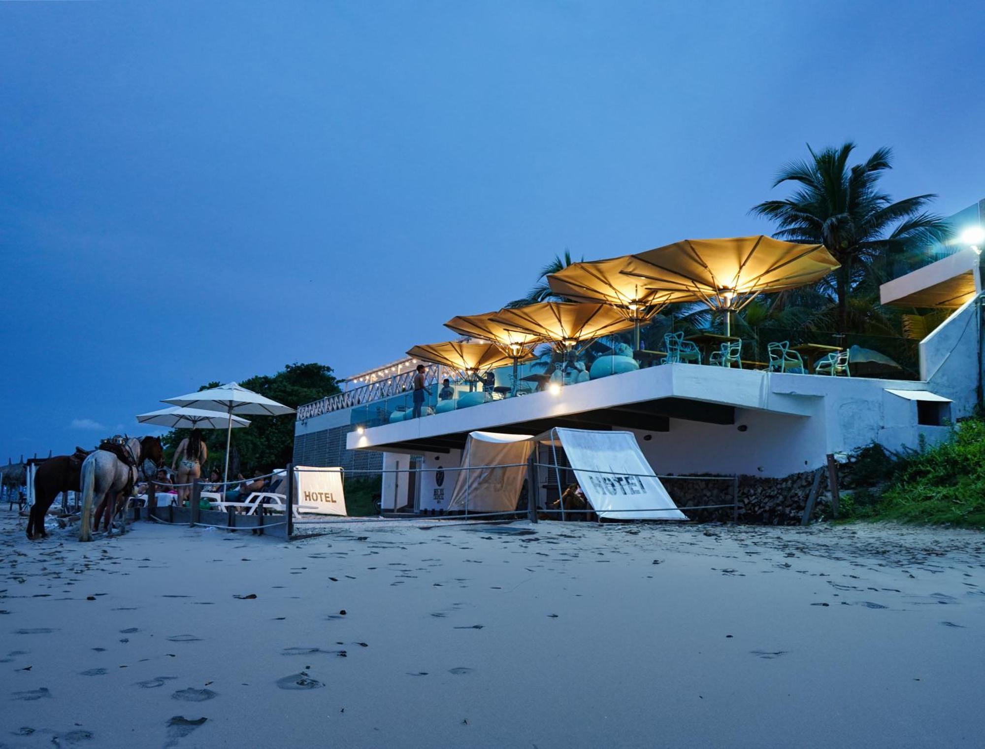 Hotel Tropical Inn Playa de Punta Arena Bagian luar foto